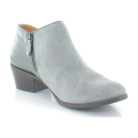 NIB Vionic Light Gray Ankle Booties - Picture 1 of 6